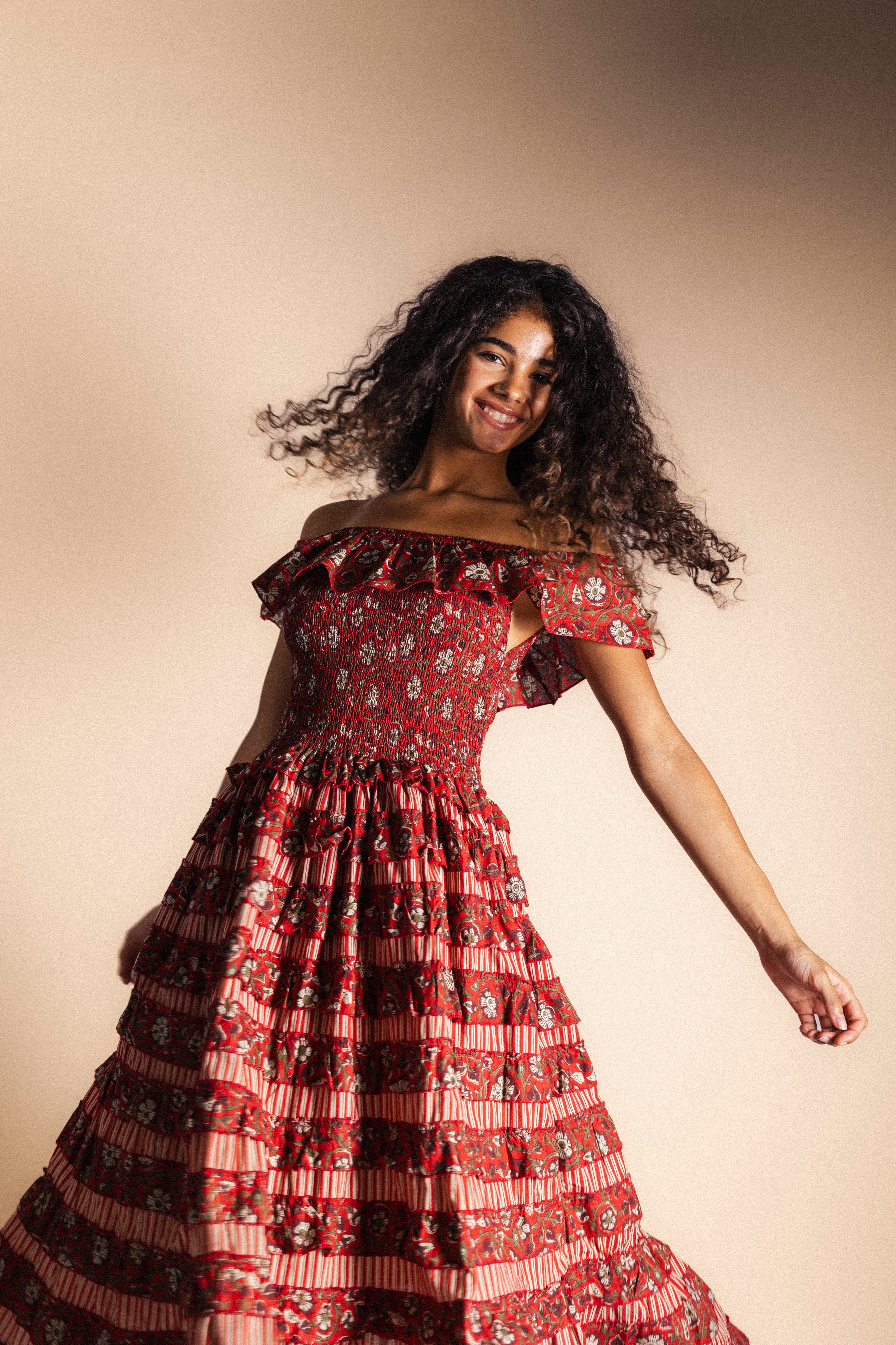 Vestido Mikara Rojo Flores Vest38-The Nook Store