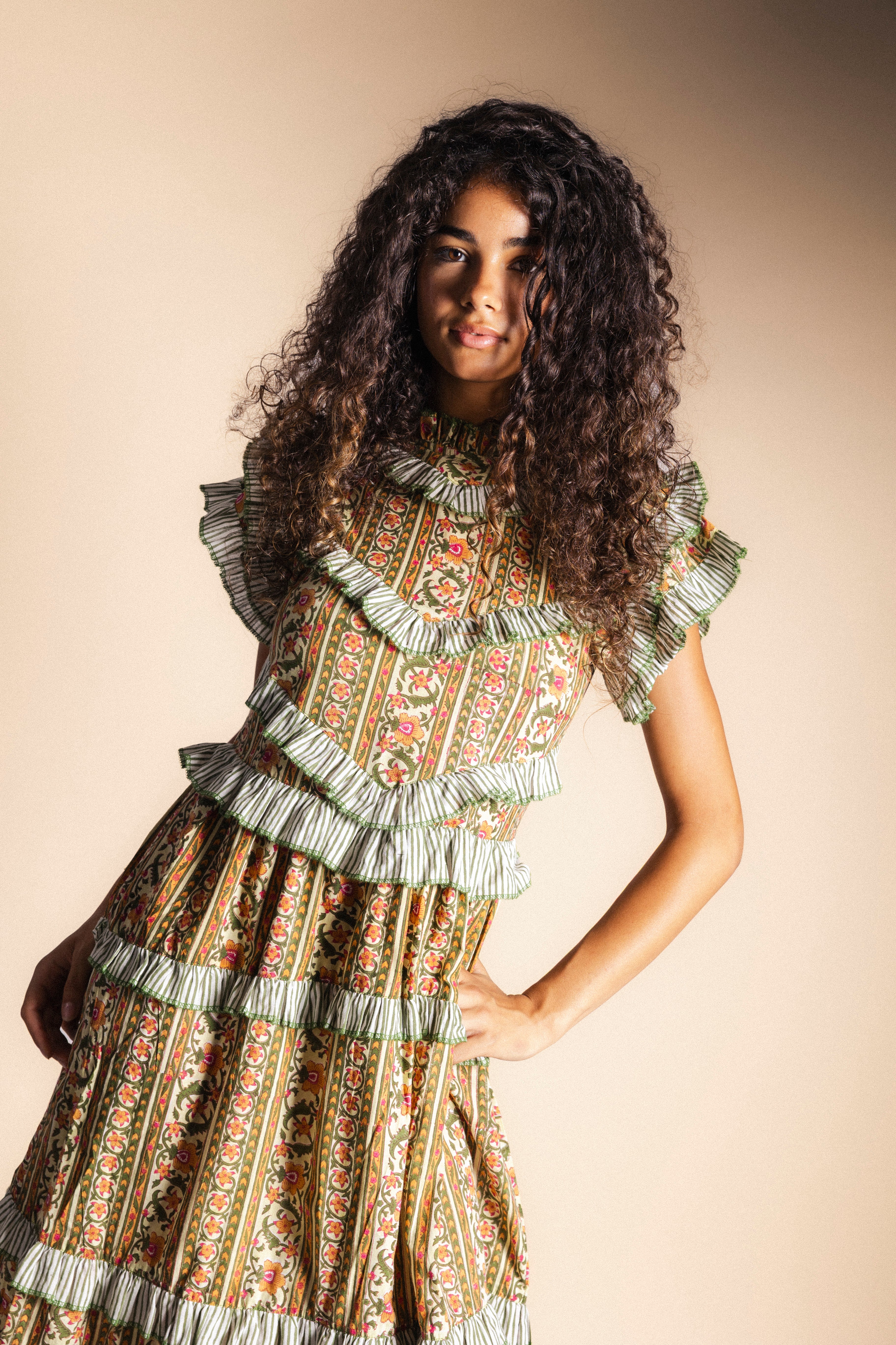 Vestido Lomba Vainilla Rayas y Flores Vest44-The Nook Store