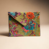 Cartera de Mano 44 Flores Verde-The Nook Store