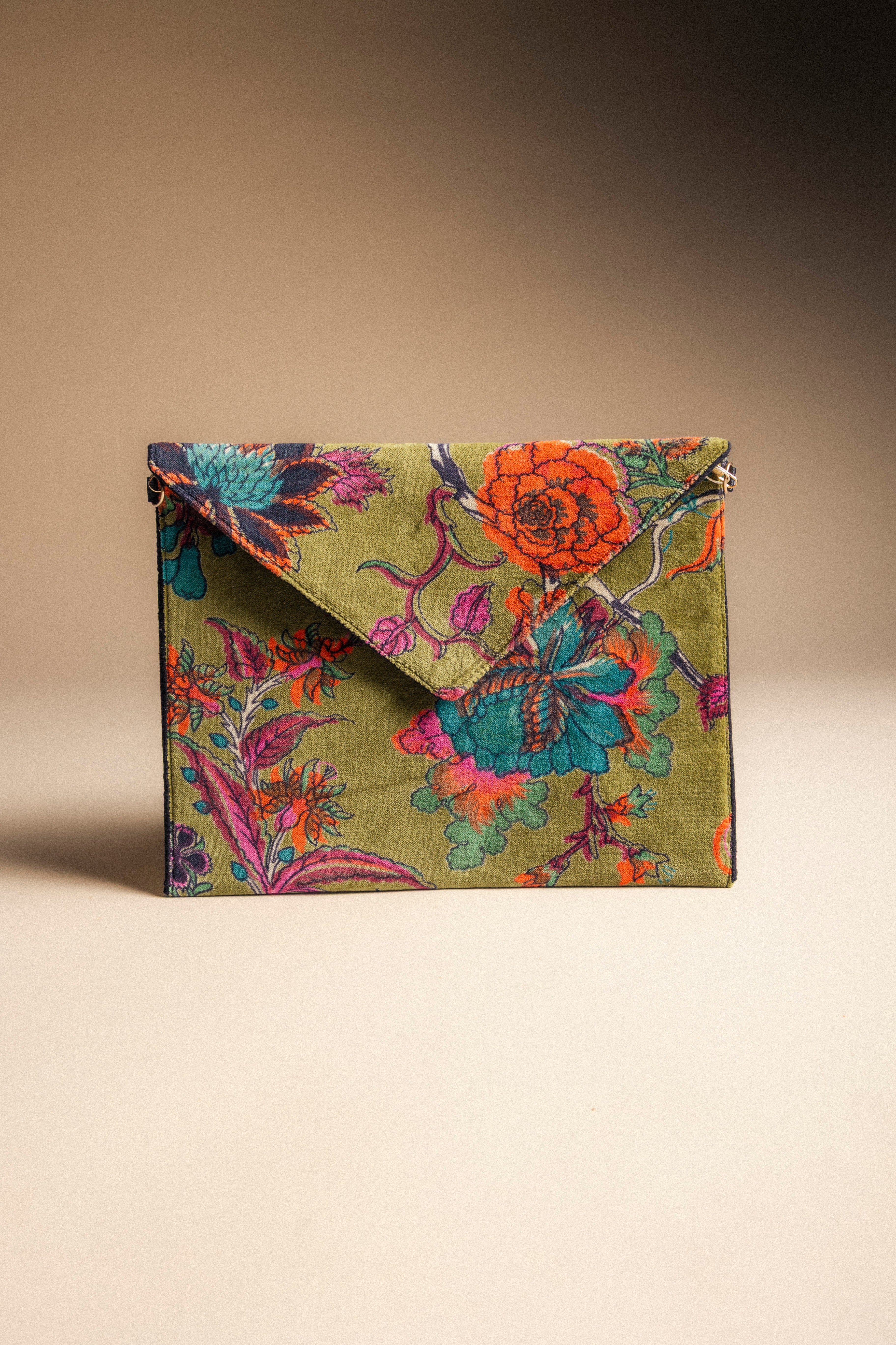Cartera de Mano 44 Flores Verde-The Nook Store