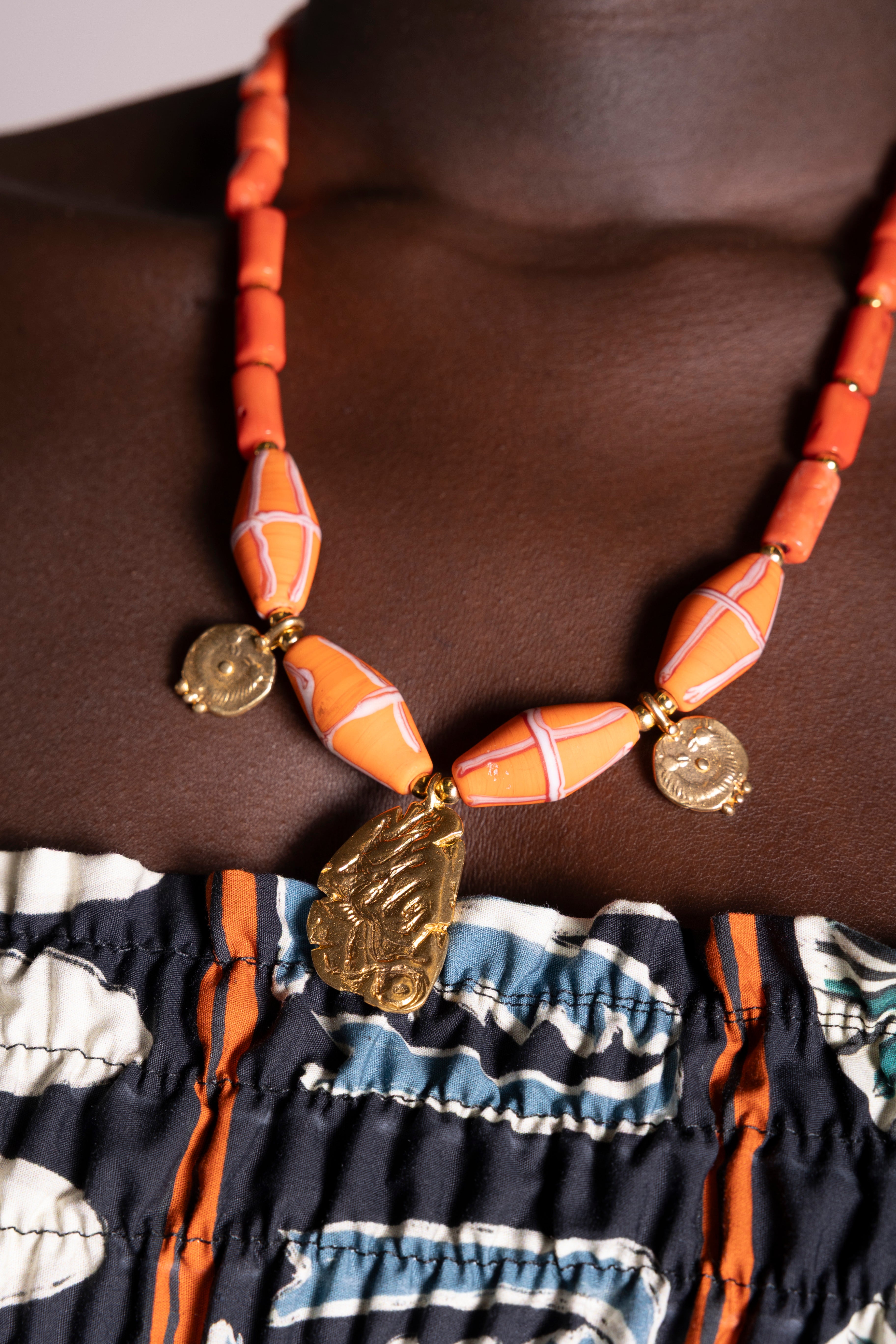 Collar Delfina Co77-The Nook Store