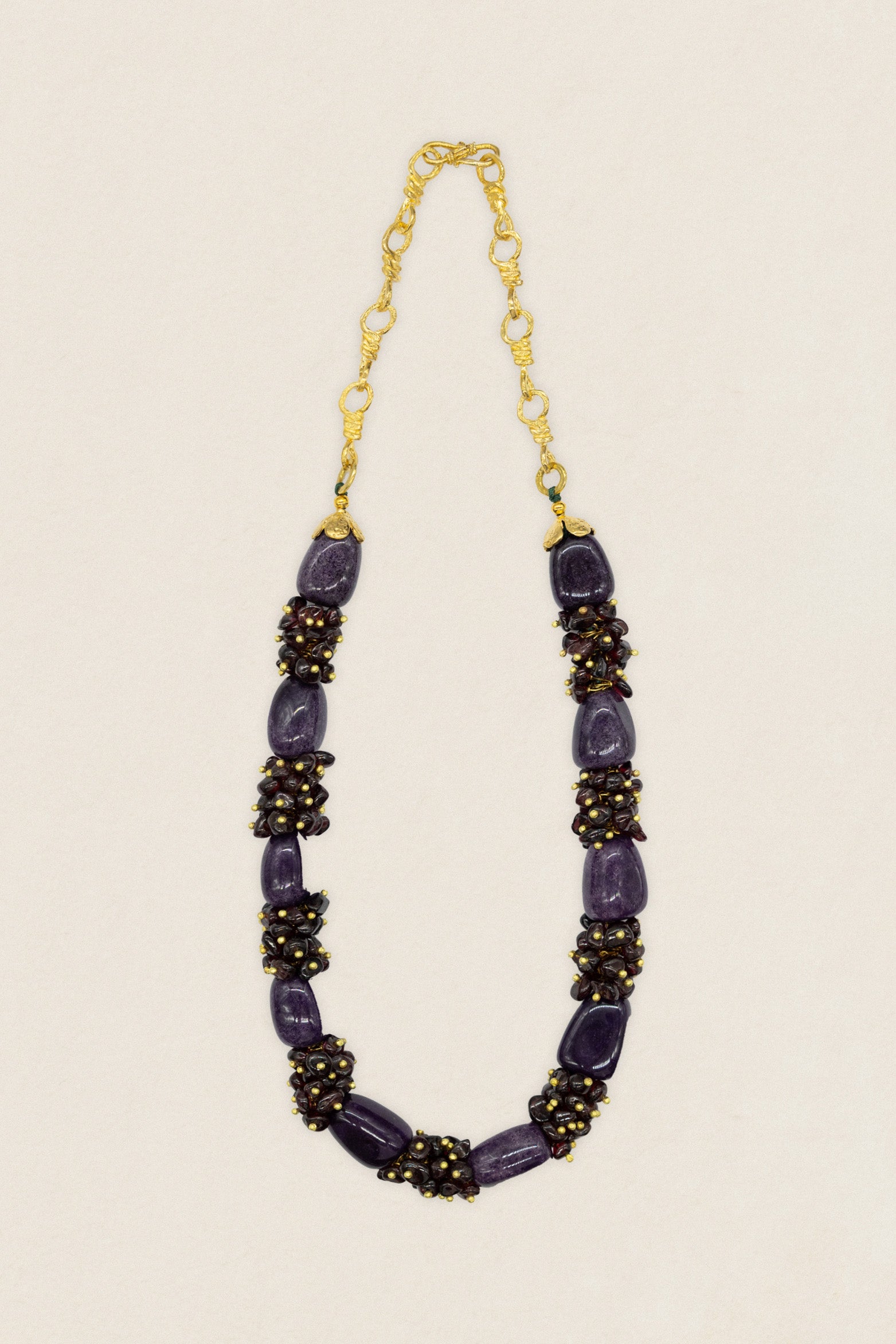 Collar Camille Morado Co57-The Nook Store