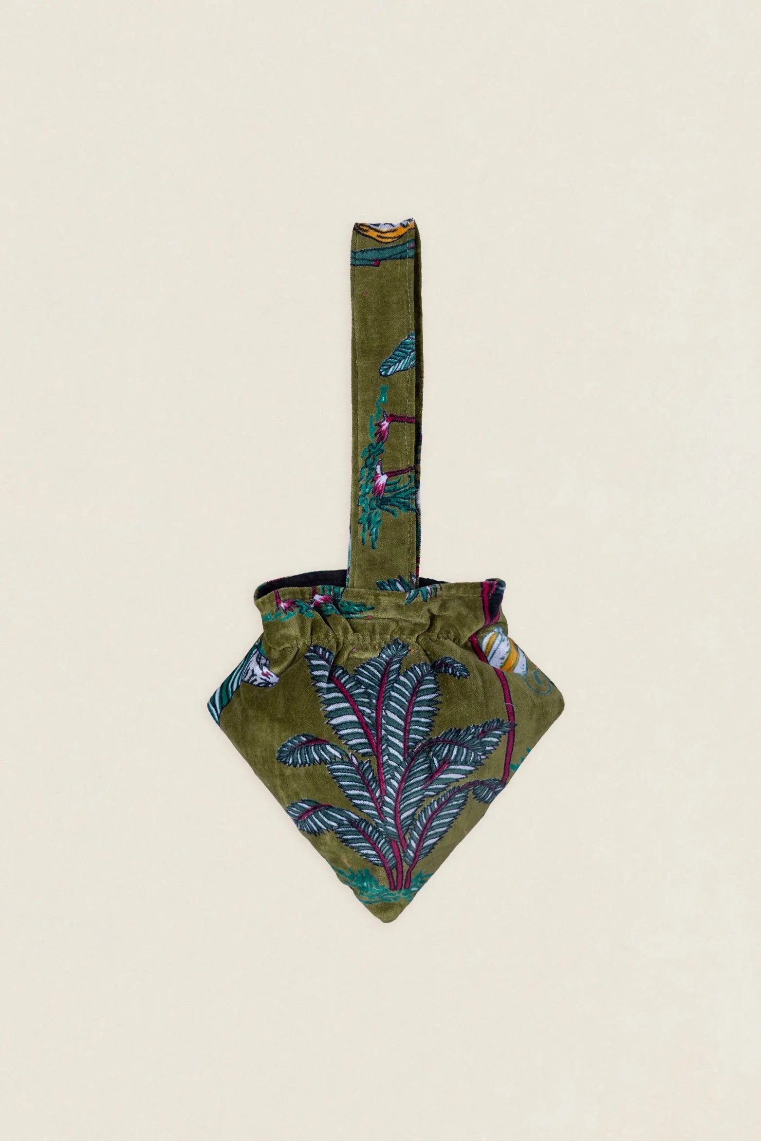 BTA05 Bolso Triángulo Asa Cheetah Kaki The Nook Store