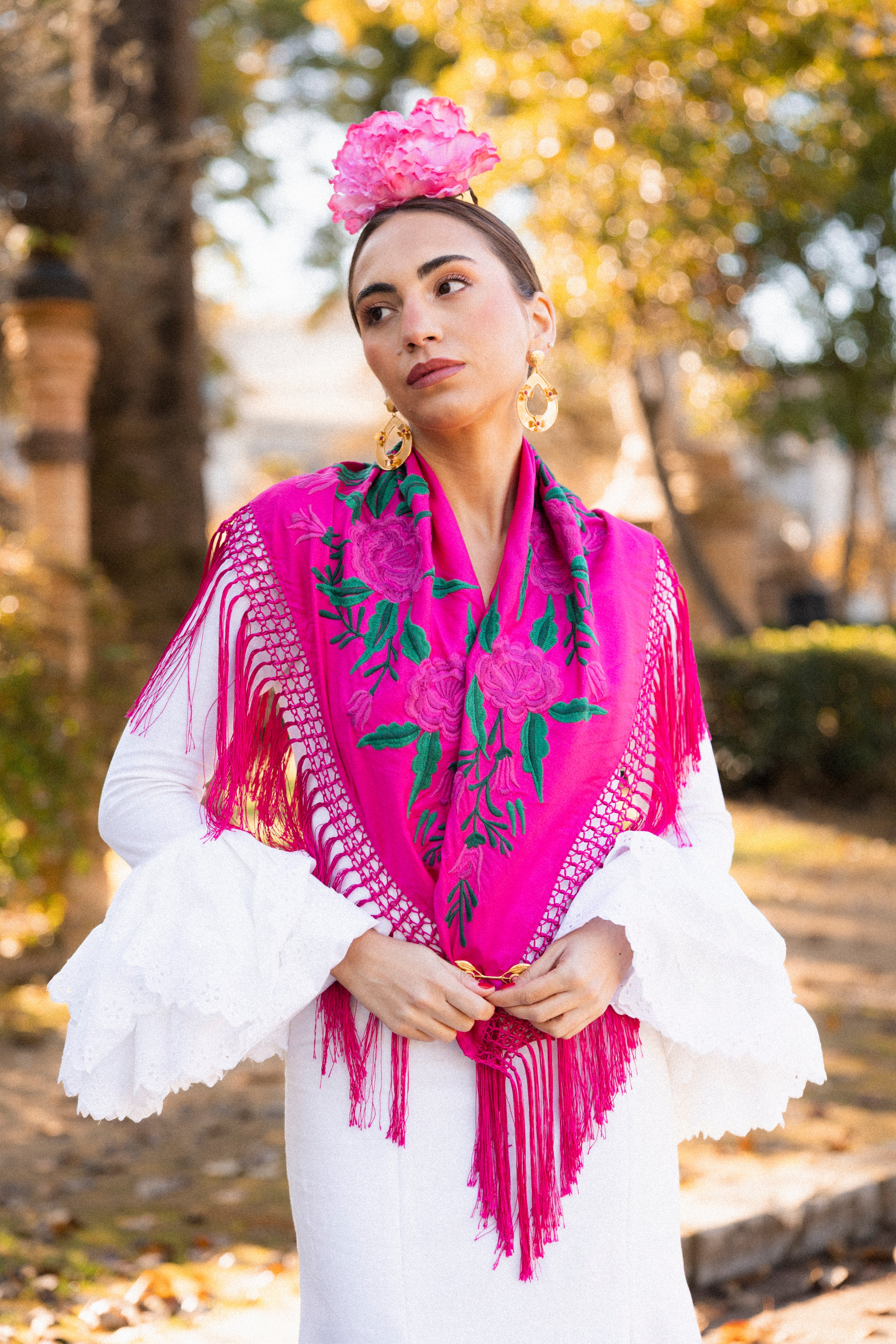 Mantón Gabriela Flores Buganvilla - Fucsia M238-The Nook Store