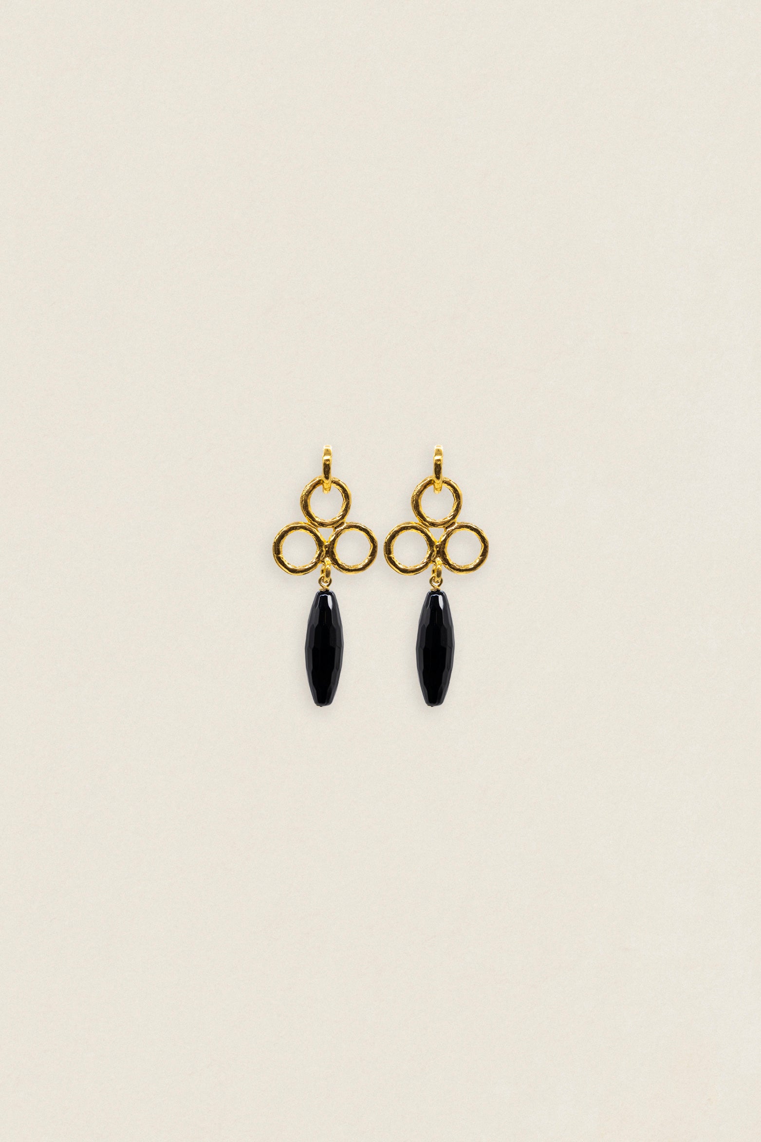 Pendientes PEN111 tres círculos piedra