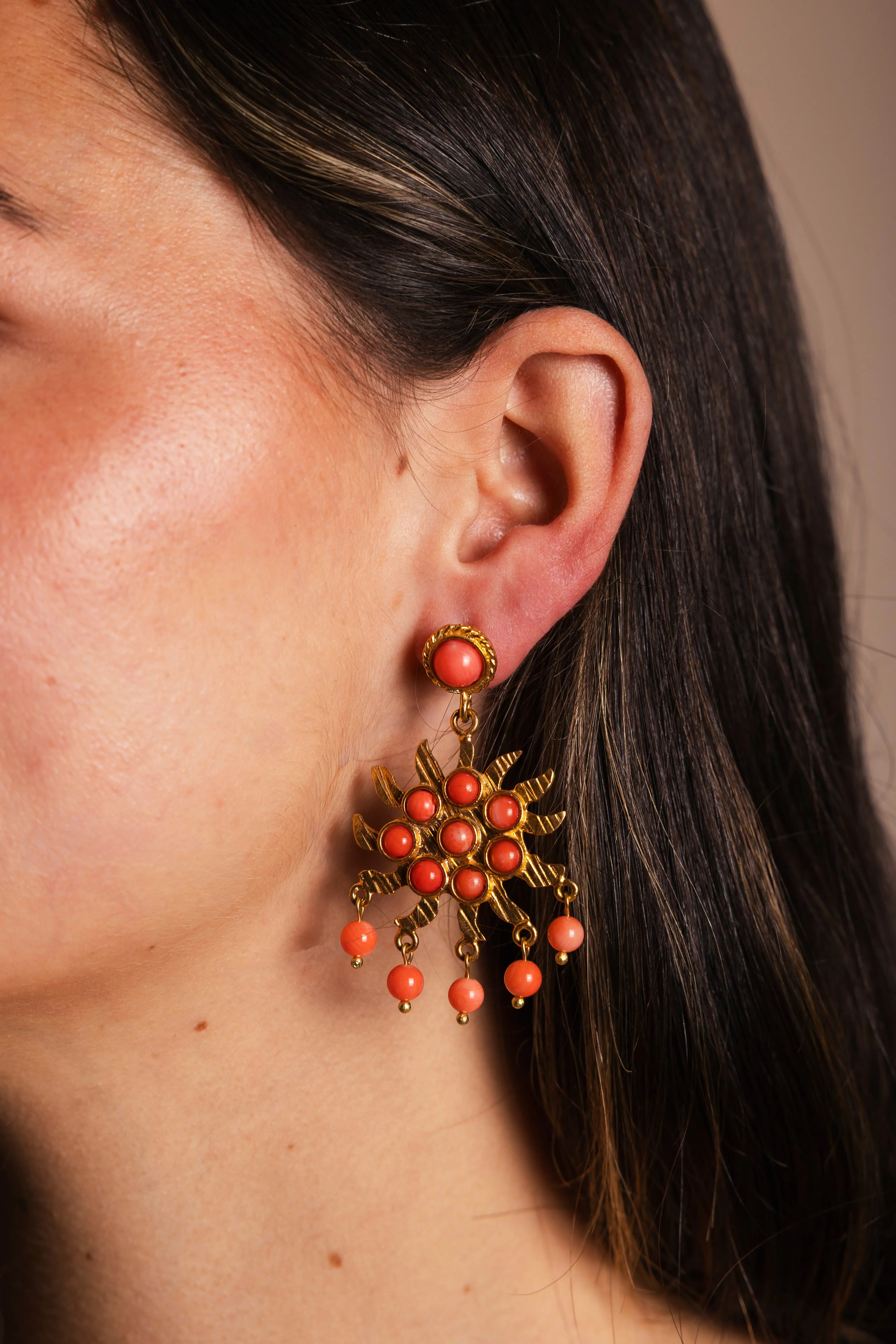 Pendientes Sol Corales PEN128 The Nook Store