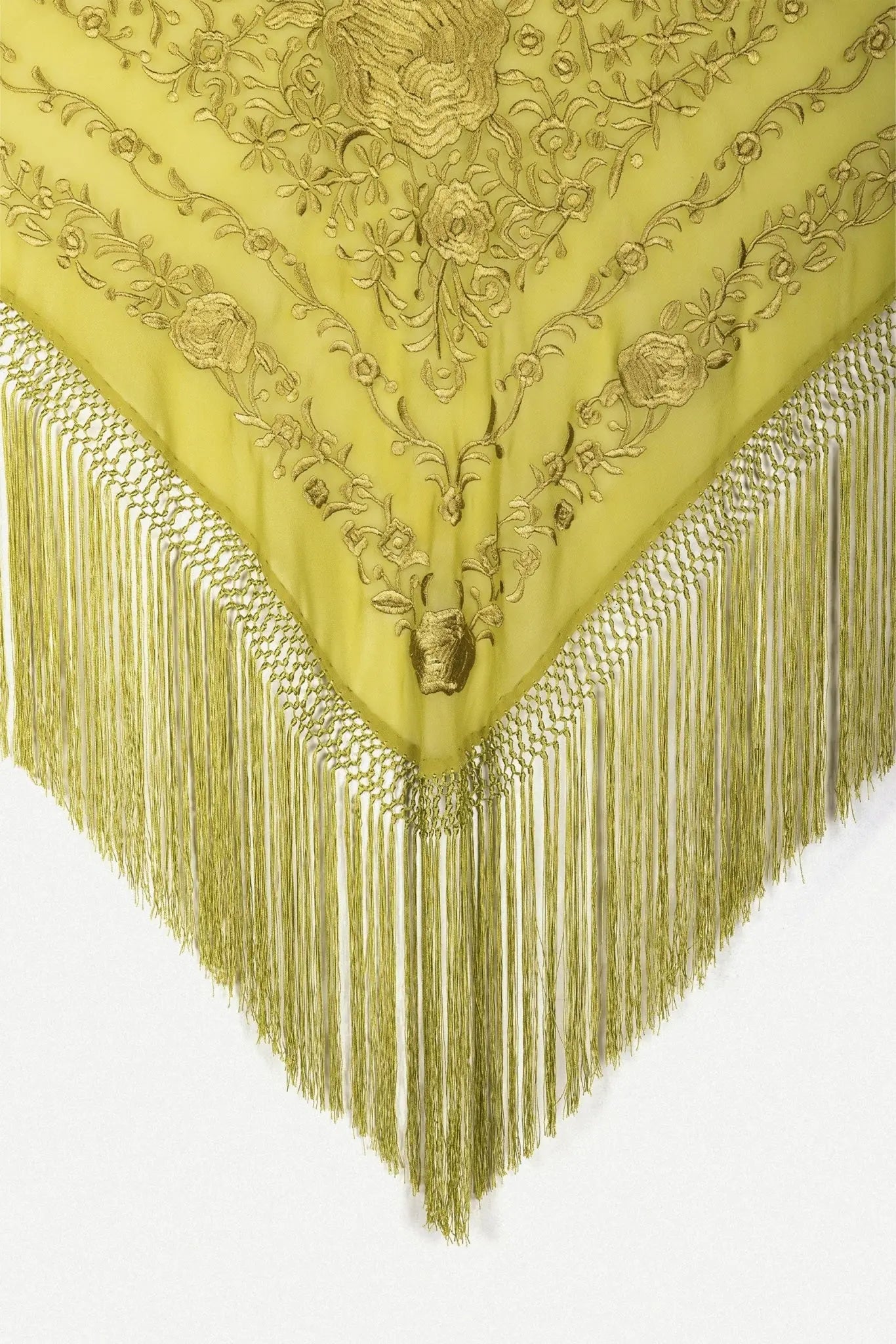 Mantón seda lila flores rosas Accesorios para ferias THE NOOK