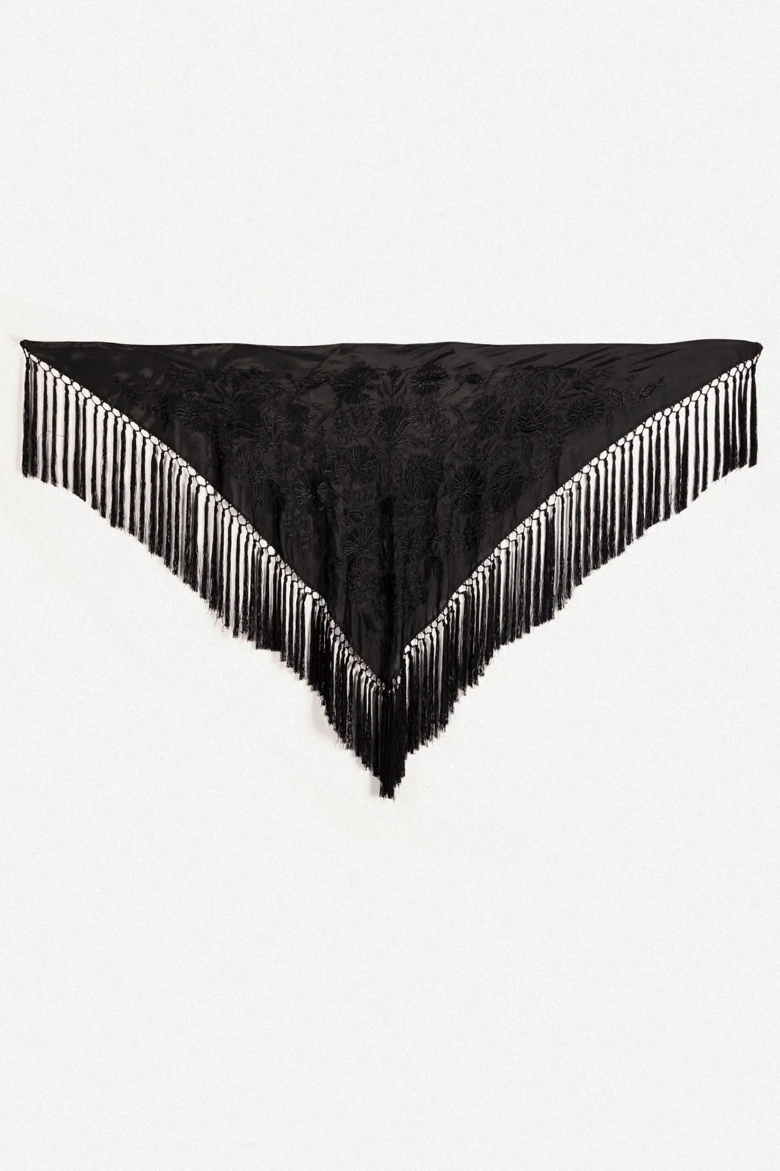 Mantón Carmuca Liso Negro M481 The Nook Store