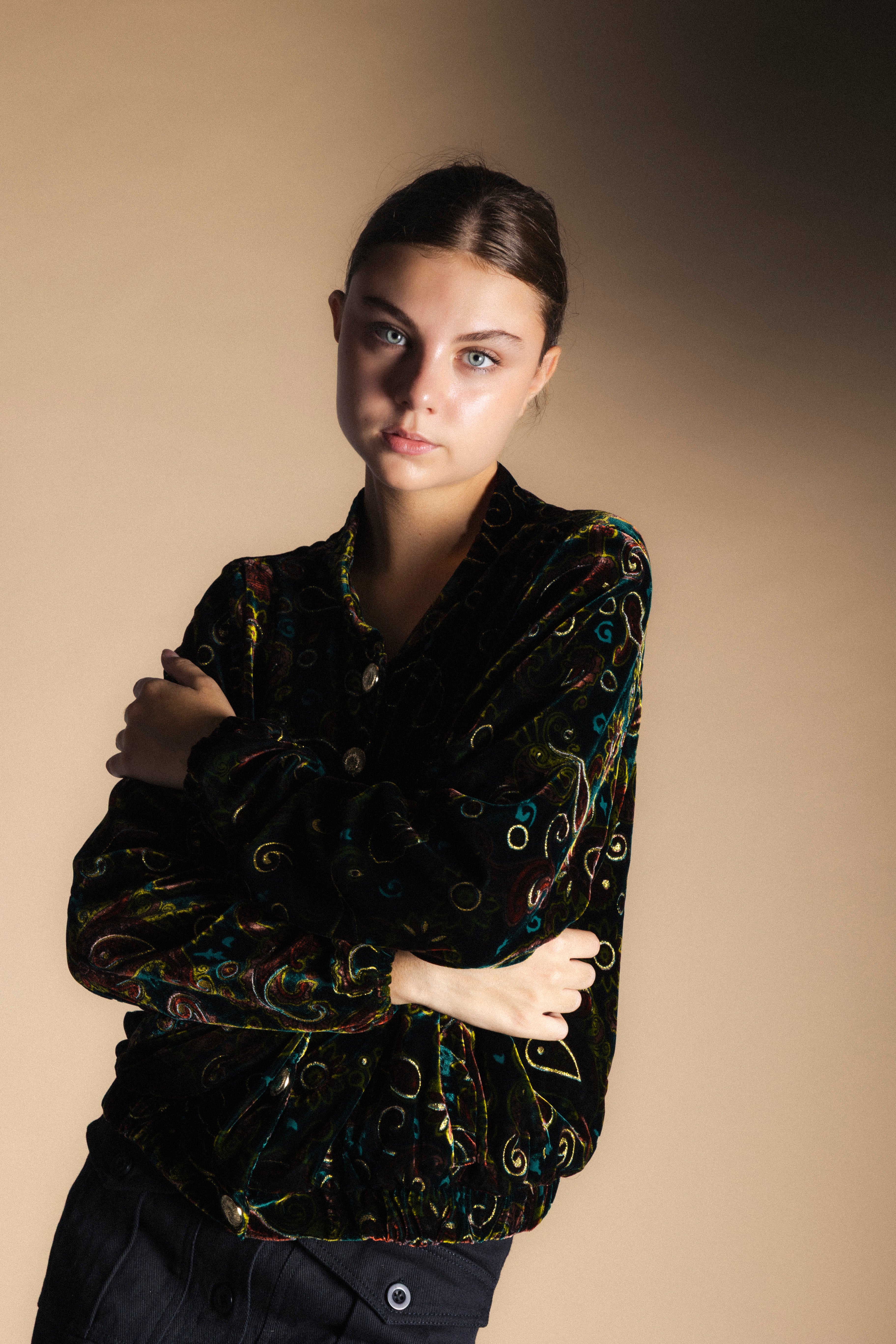 Chaqueta Bomber Velvet Verde Flores-The Nook Store
