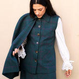 Chaleco con Capa Carlota Azul Petróleo Cuadros Morados CAP02