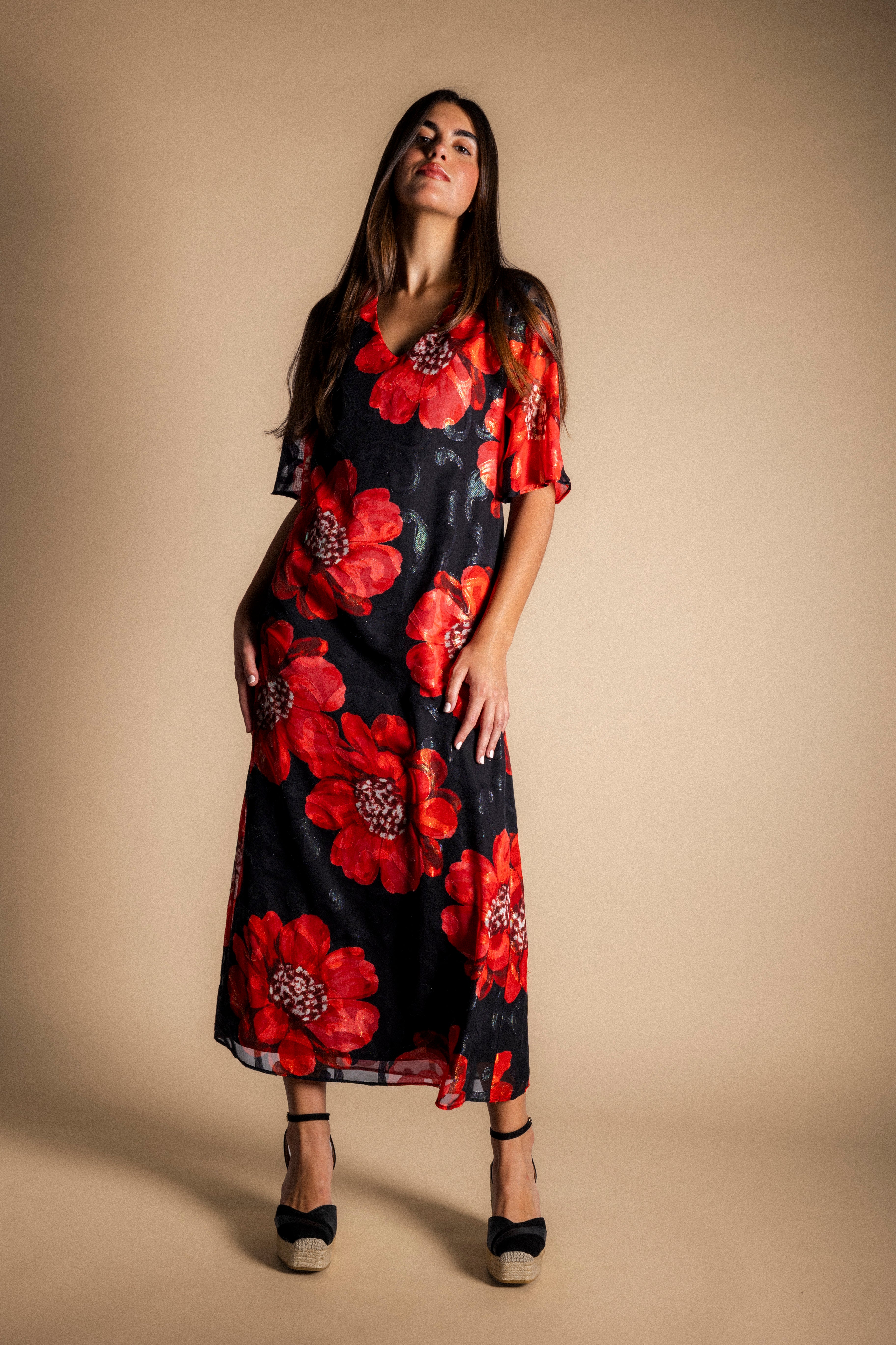 Vestido Agnes Negro Flor Grande Roja VEST31-The Nook Store