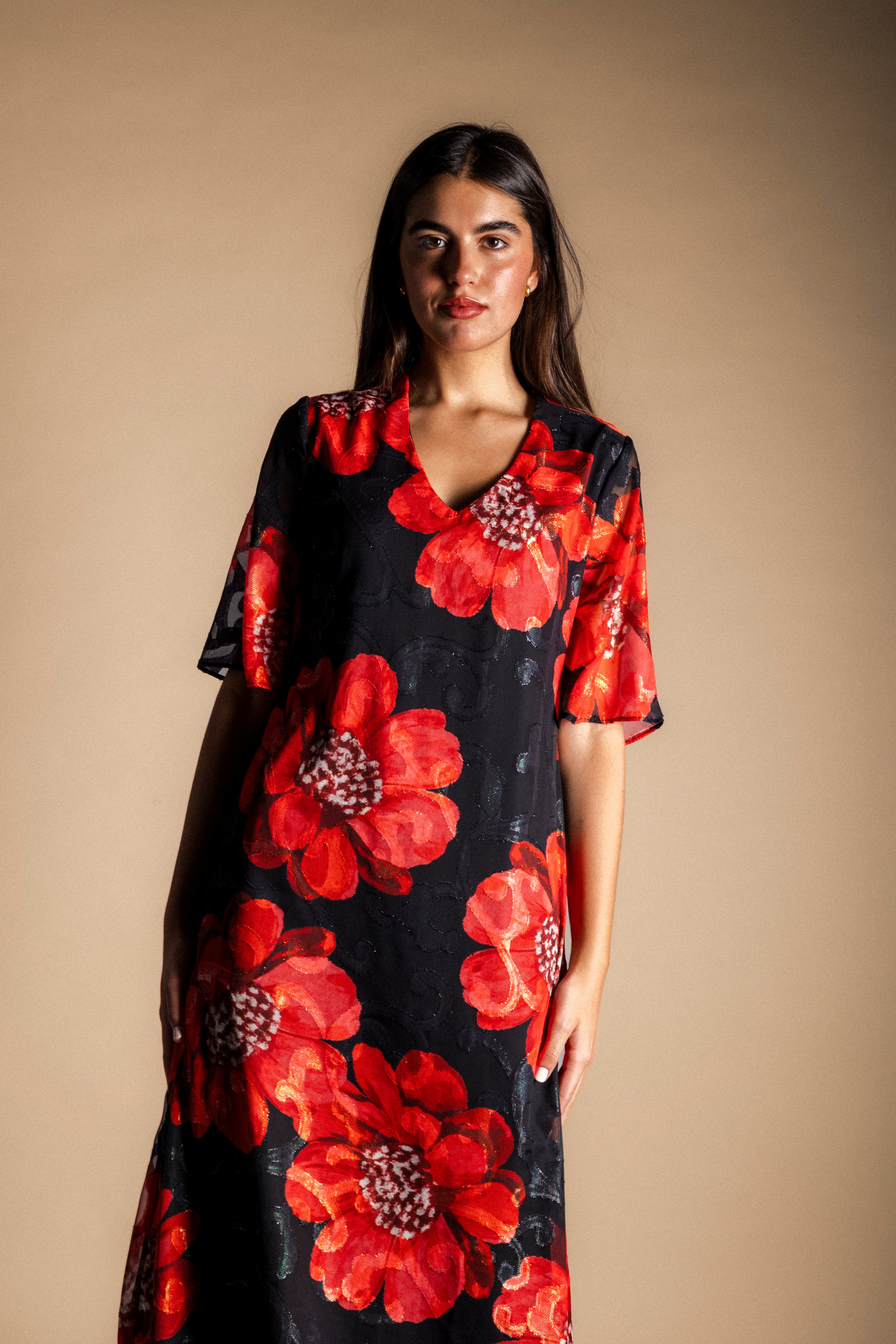 Vestido Agnes Negro Flor Grande Roja VEST31-The Nook Store