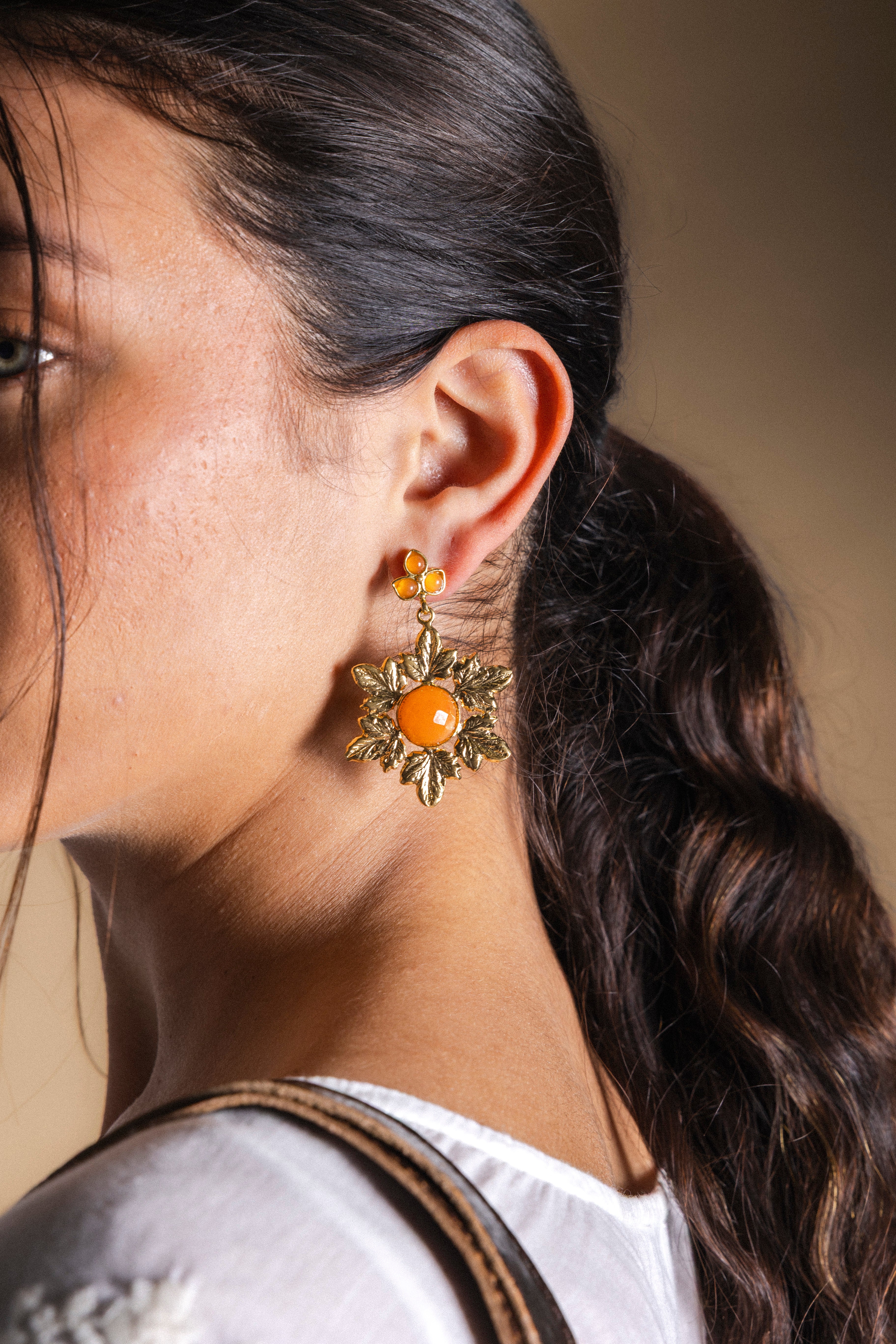 Pendientes Corona Flores PEN209-The Nook Store