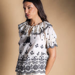 Blusa Zuri Ecru/Black BLU02-The Nook Store