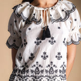 Blusa Zuri Ecru/Black BLU02-The Nook Store