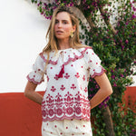 Blusa Zuri Ecru/Wine BLU01-The Nook Store