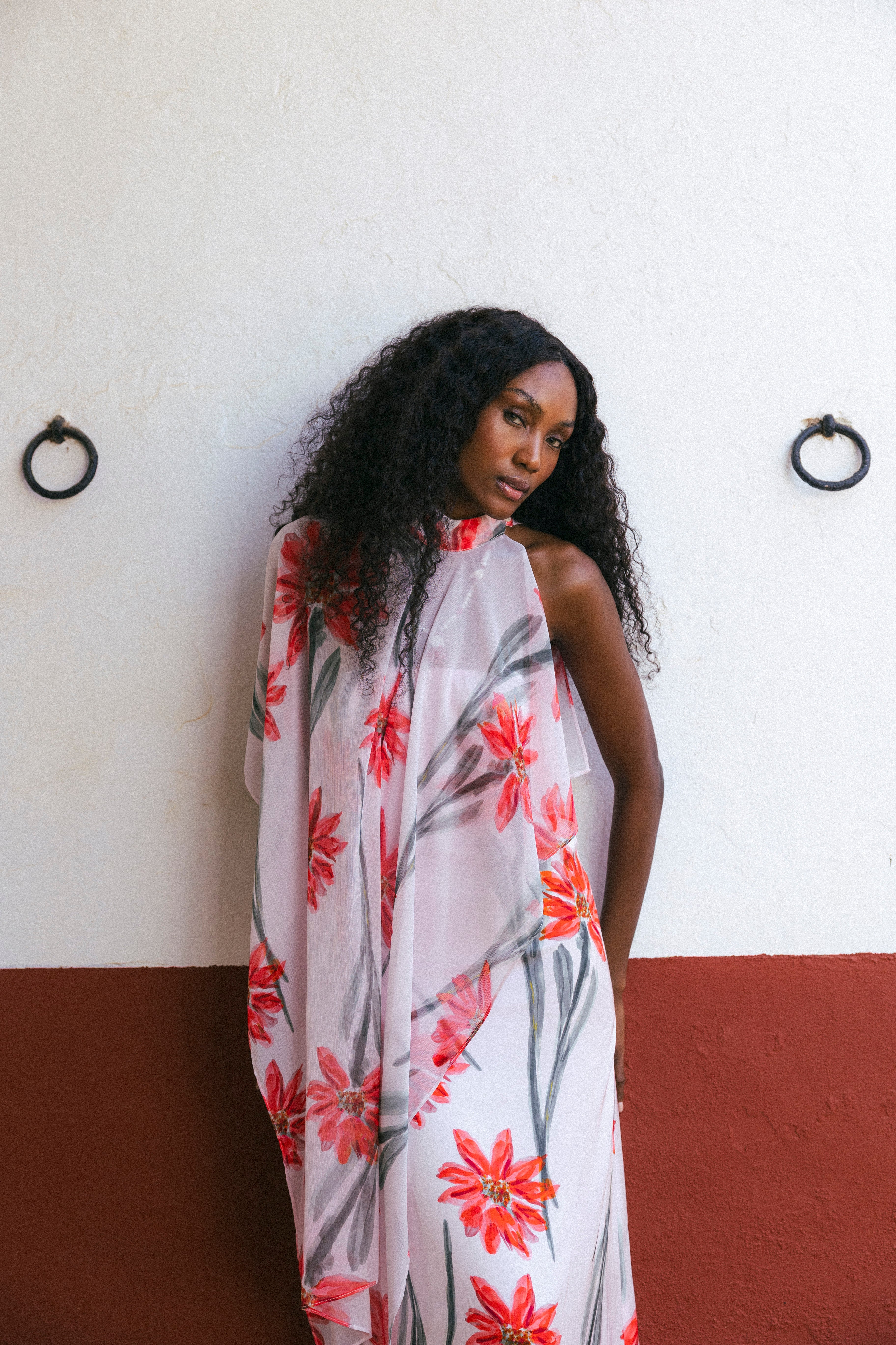 Vestido Con Capa Fiona Crudo Flor Con Tallo Vest12-The Nook Store