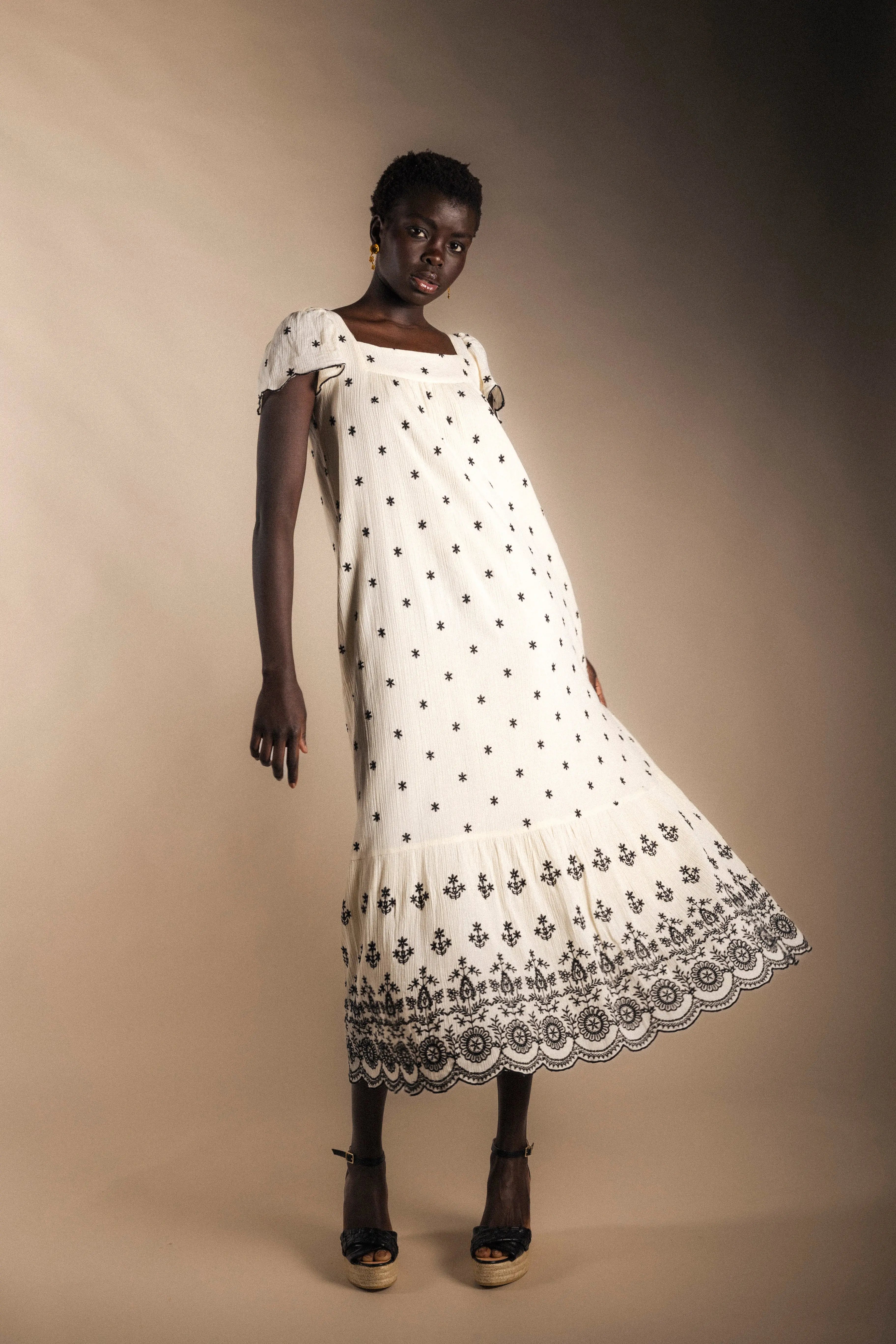 Vestido Antoniette Ecru-The Nook Store