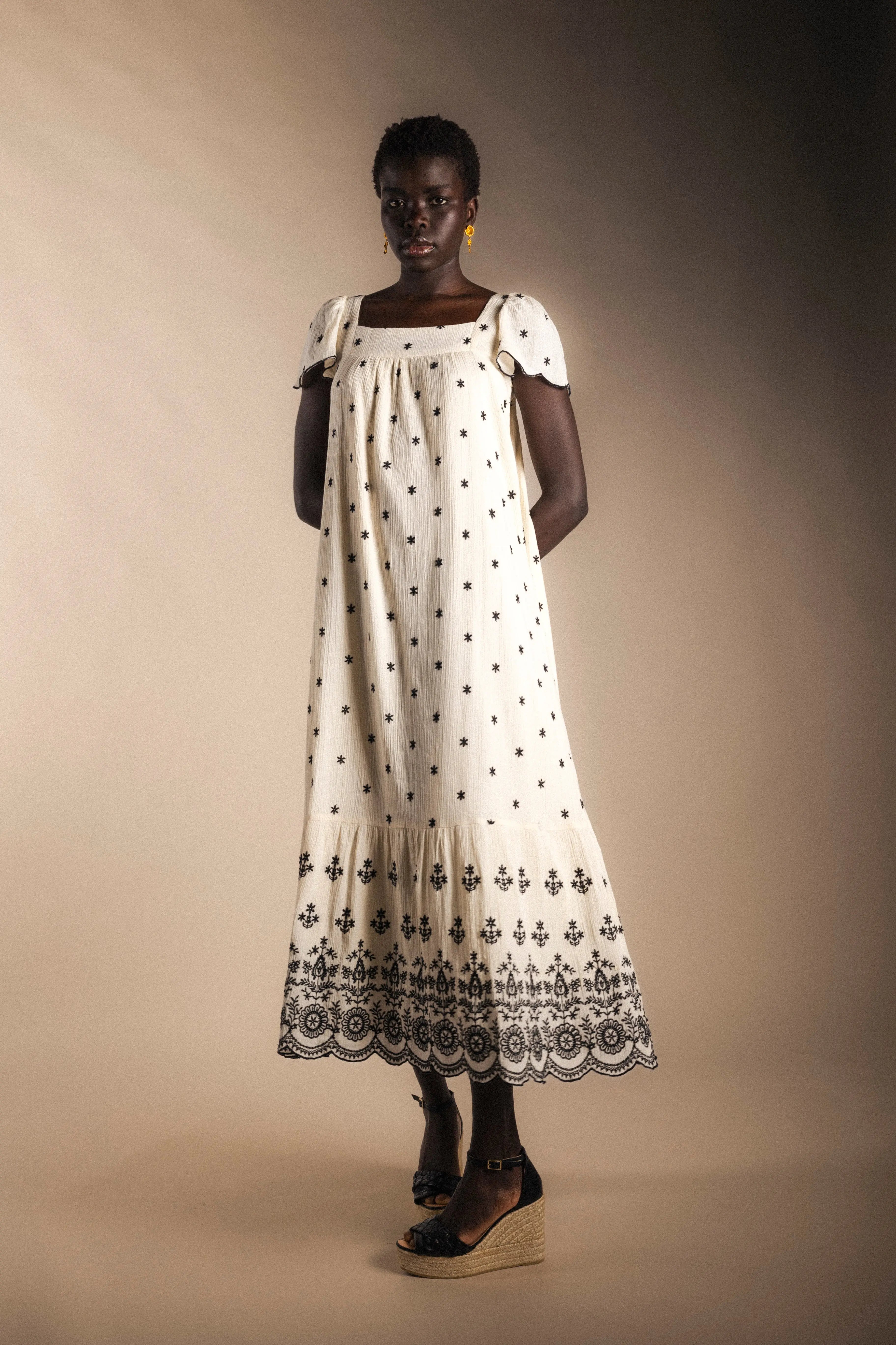 Vestido Antoniette Ecru-The Nook Store