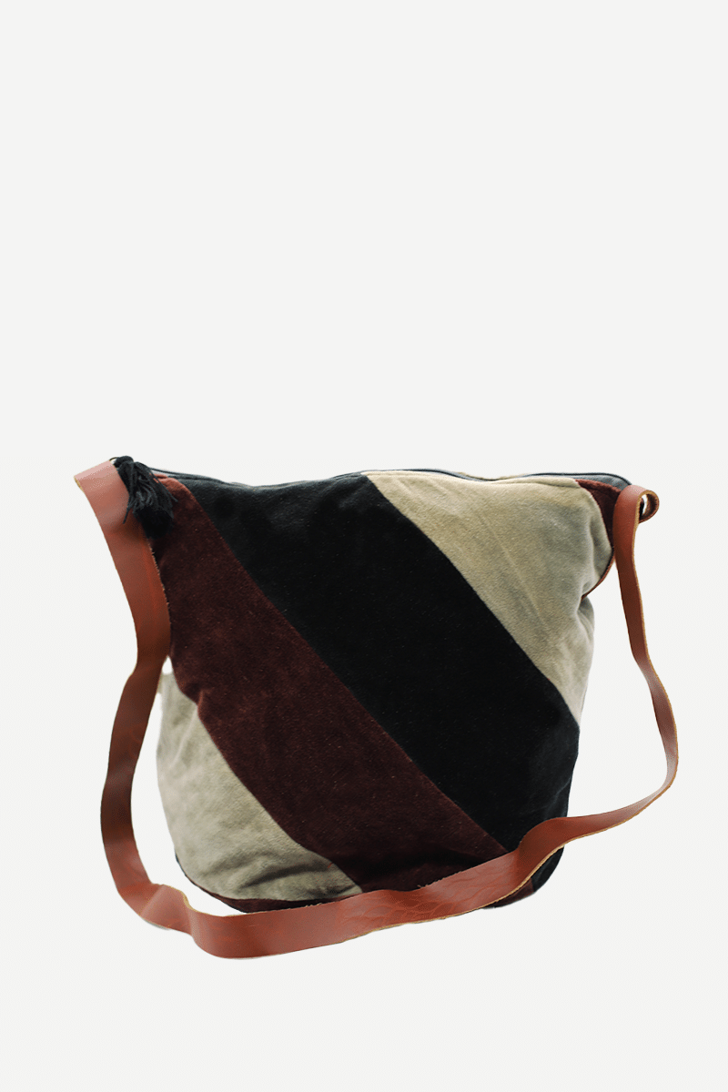 TricolorburdeosPEQ