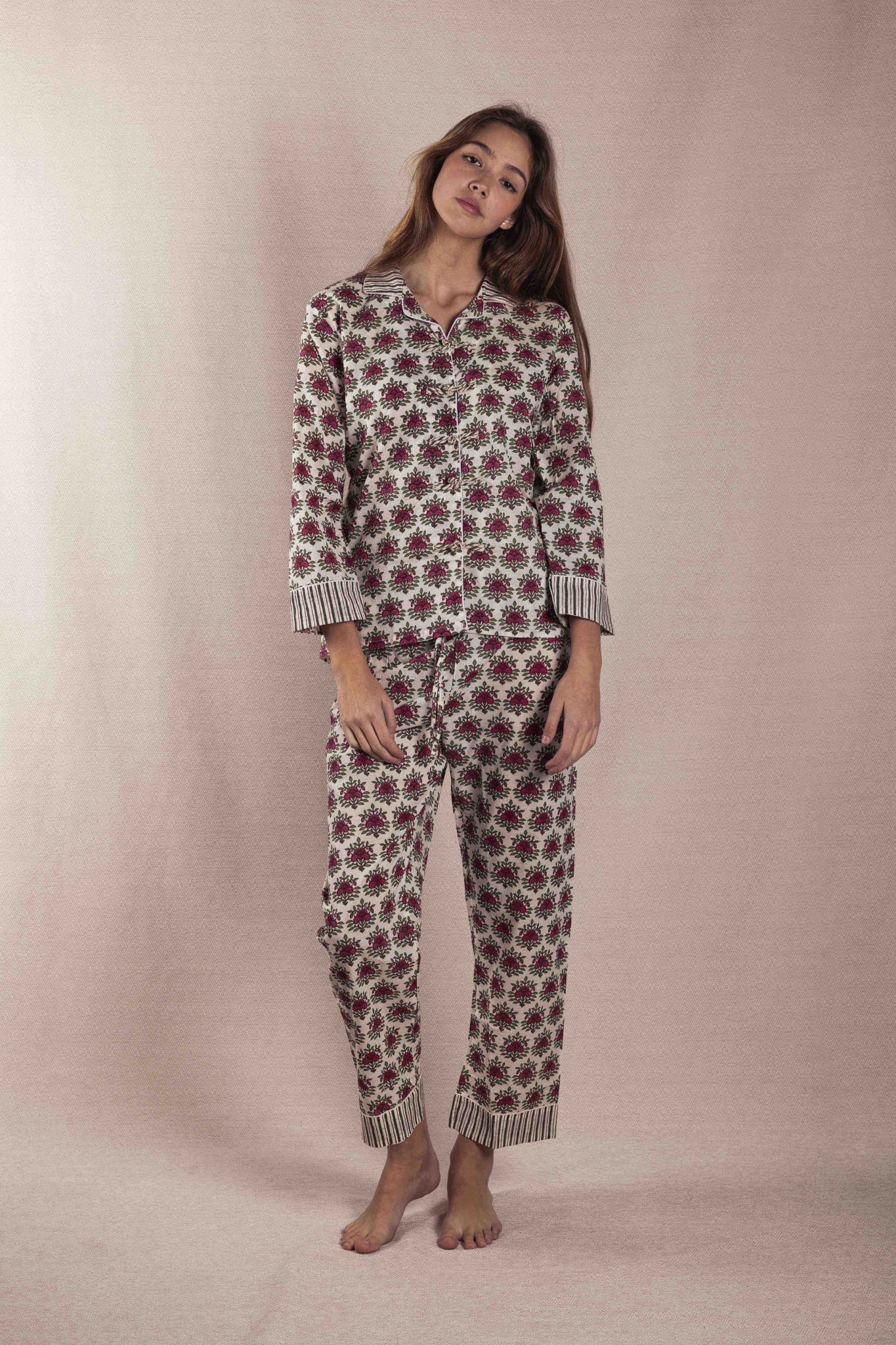 ropa_0021_SHOOTING_174_0003_ropa_0028_SHOOTING_82 (1)