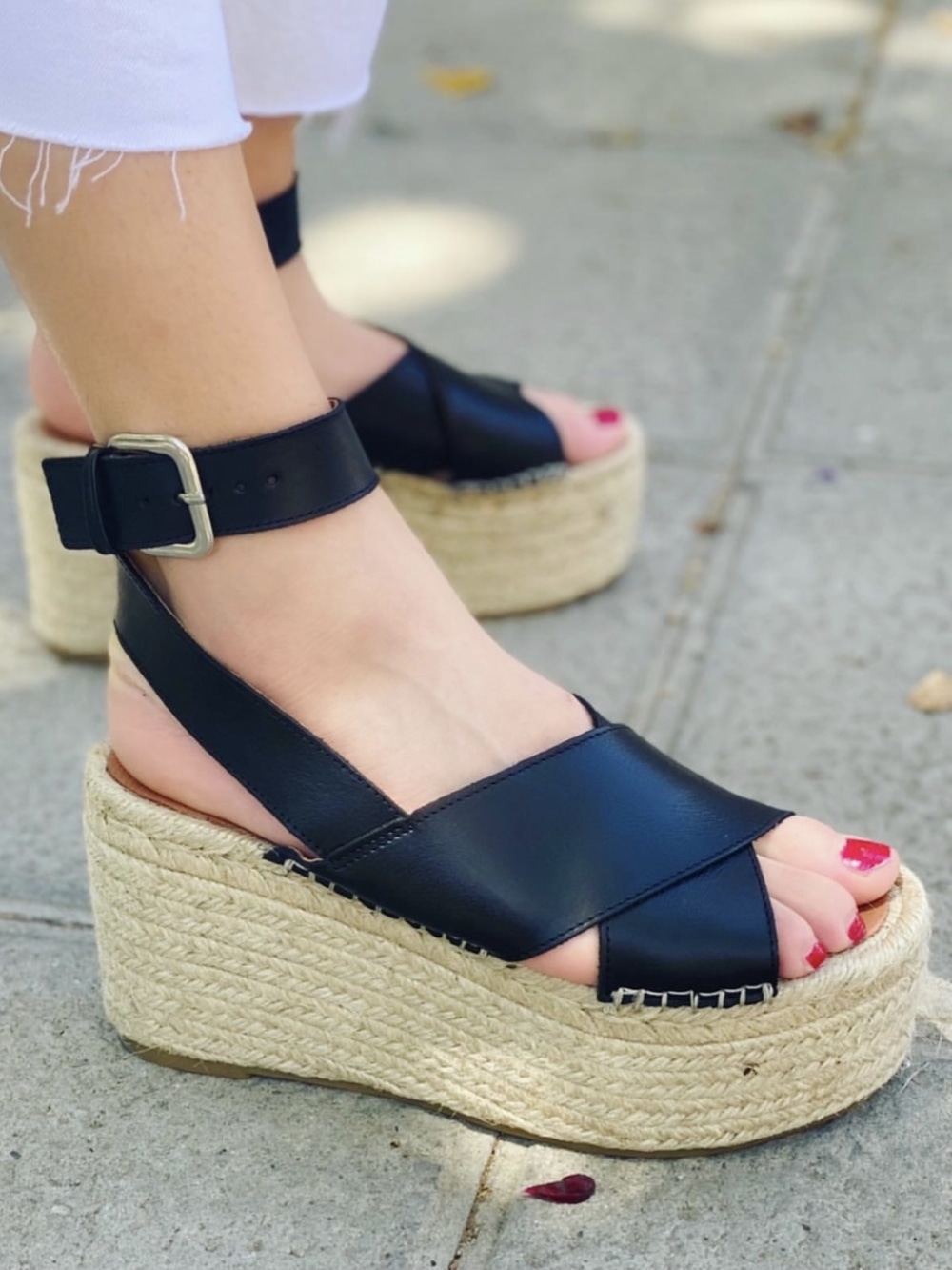Sandalia Plataforma Madison Negro - Imagen 2