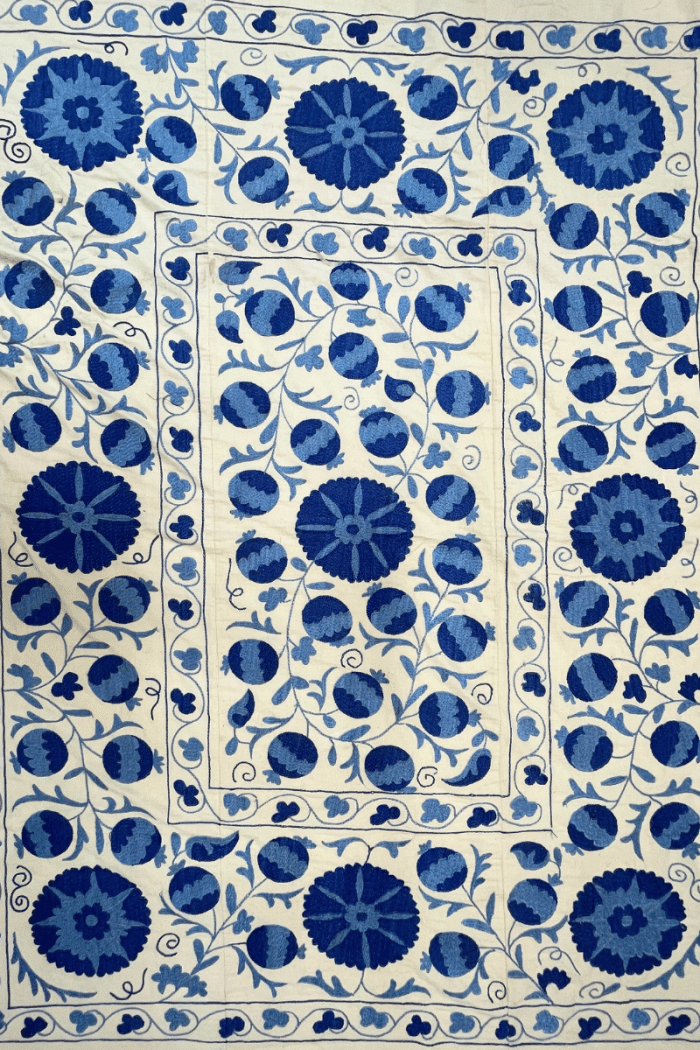 Suzani 105 (150x205)